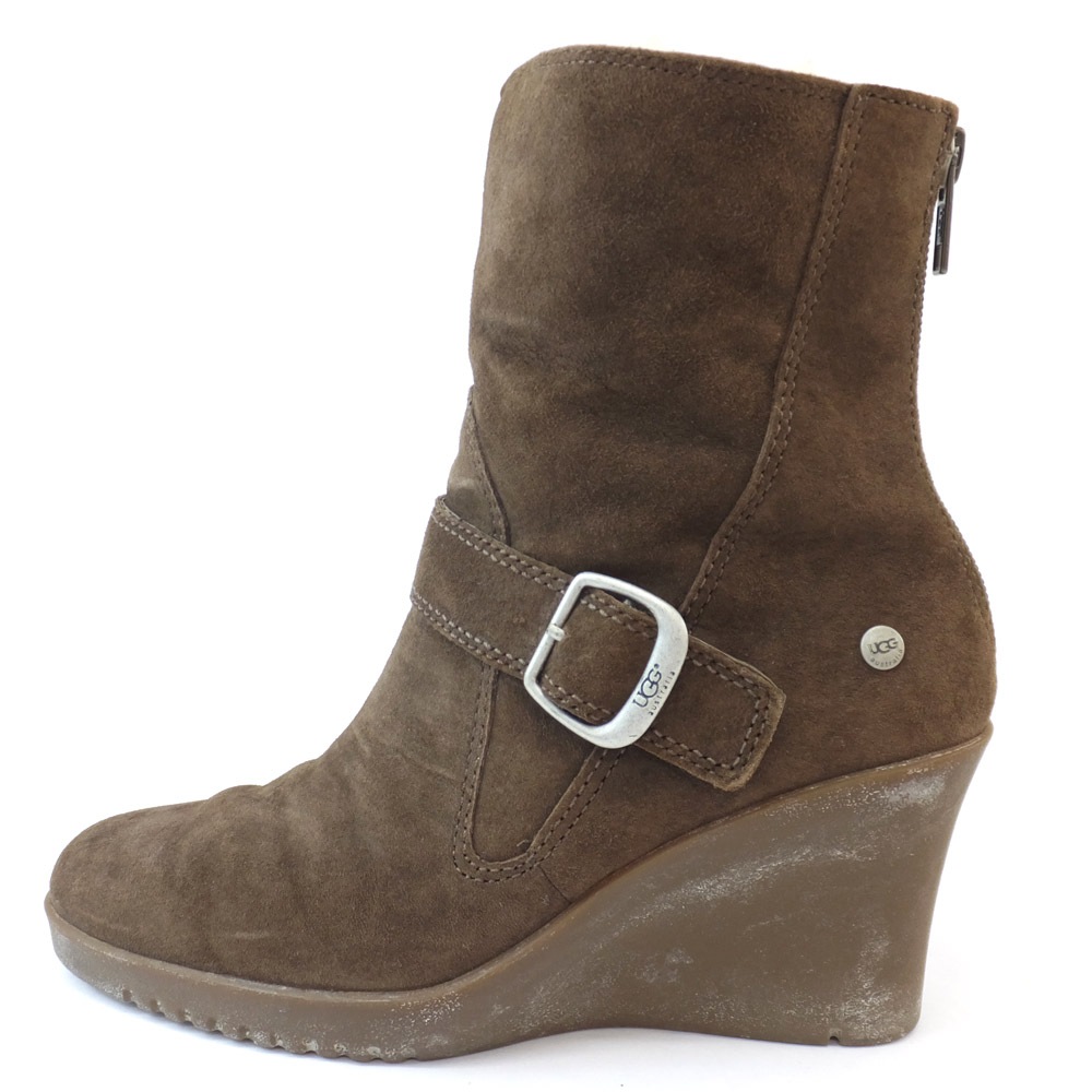 【天白】【UGG】アグ GISSELLA ハイヒール ブーツ ブラウン サイズ7表記 24.0cm相当 ベルト スエード 裏ボア 5593W-ESP-07 レディース 靴【中古】