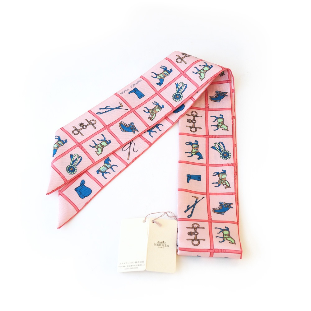 エルメス スカーフ ツイリー ビジュー ピケ ハートのクイーン Dame de