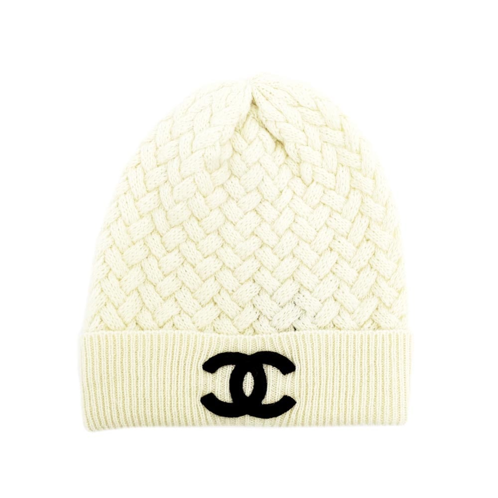 【名東】【CHANEL】シャネル ニット帽 ロゴ ホワイト 白 ココマーク カシミヤ100% 小物 ファッション その他【新品】【未使用】【中古】