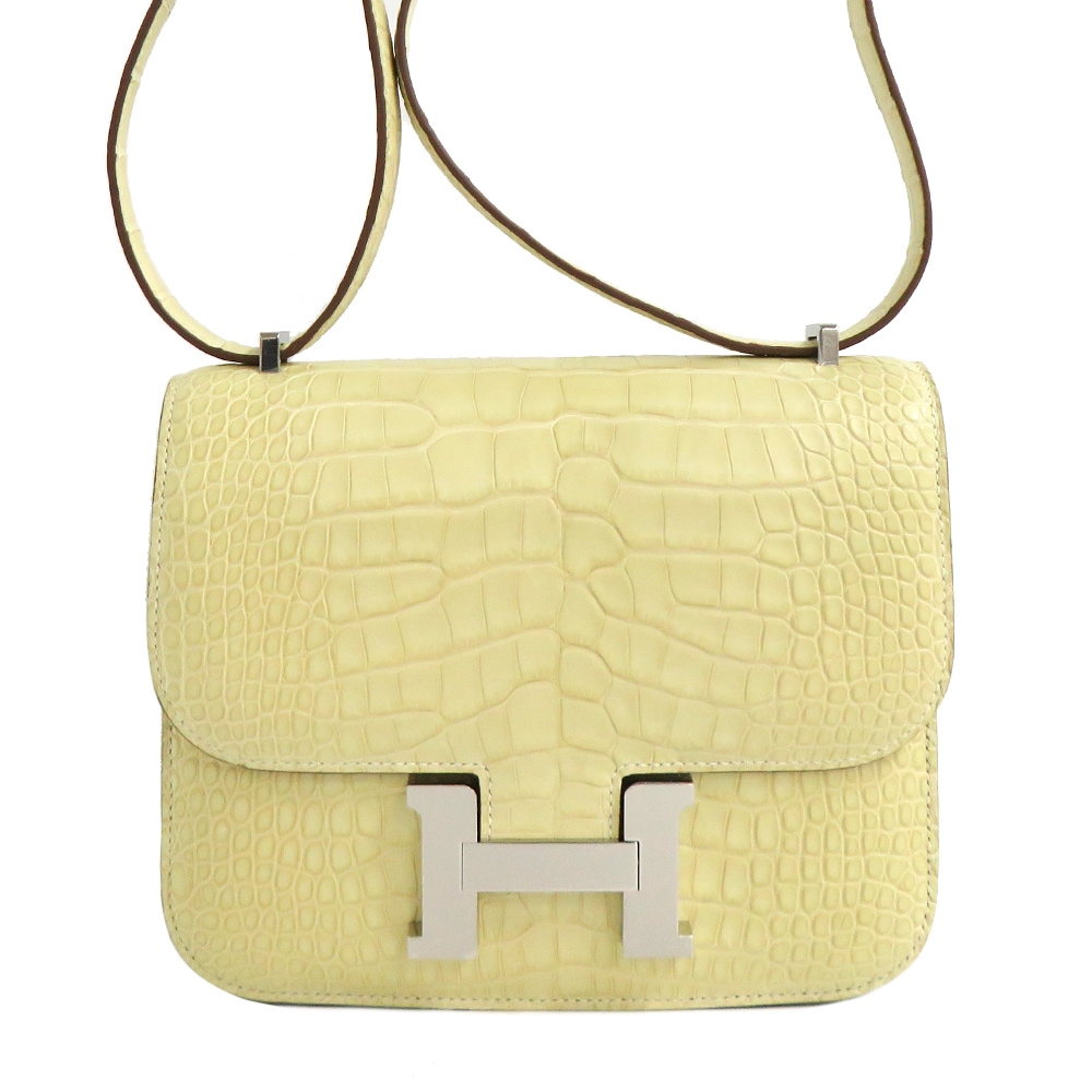 【名古屋】【HERMES】エルメス コンスタンスミニ 18 ミロワール ヴァニラ シルバー金具 アリゲーターマット B刻印 2023年 SV金具 バニラ レザー ショルダーバッグ クロスボディ レディース【新品】【未使用】【中古】