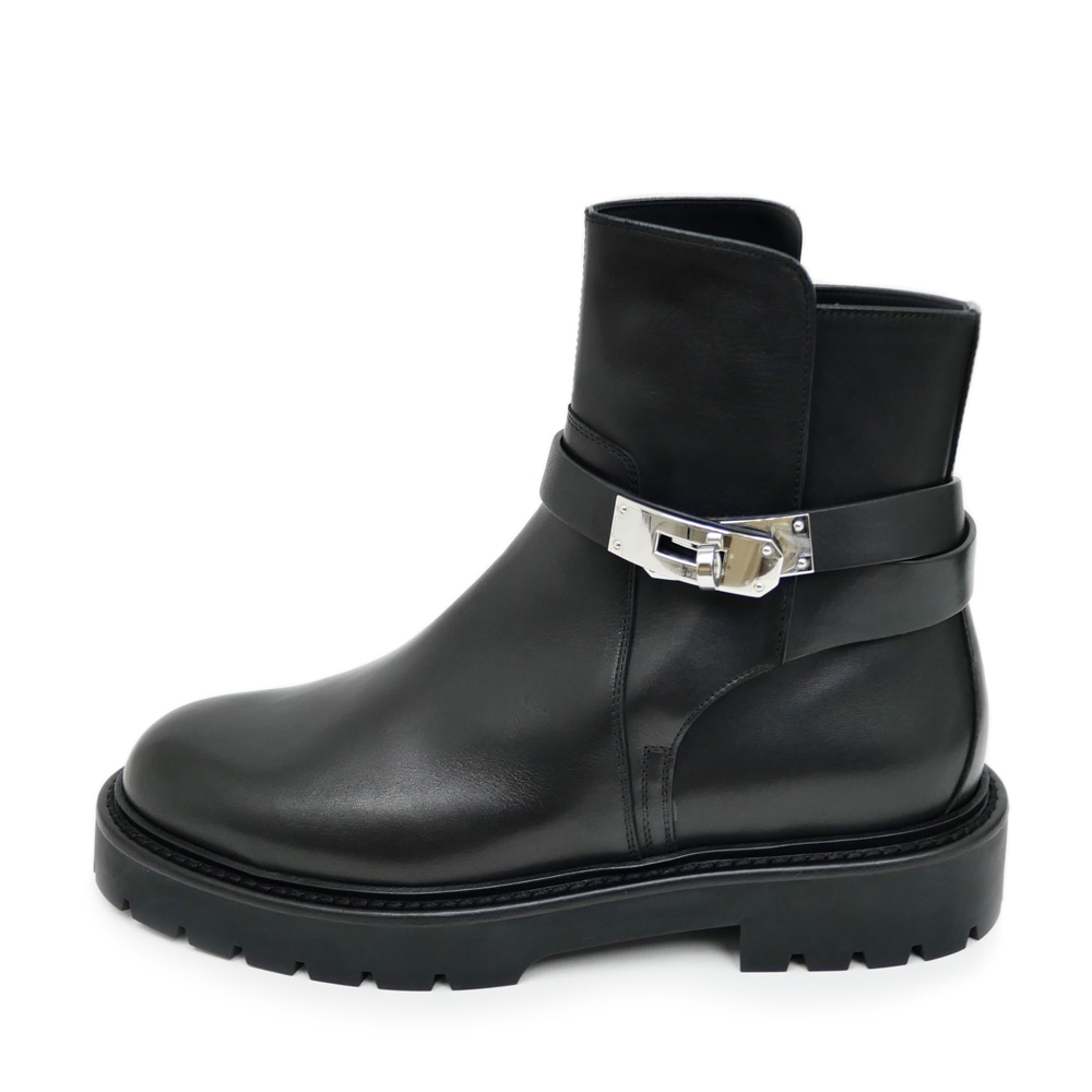 ナナミ未使用FinnComfort ショートブーツSOWETO 24cm ナナミ未使用FinnComfort ショートブーツSOWETO 24cm ナナミ未使用