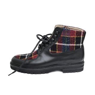 ��̾��ۡ�MANOLO BLAHNIK�ۥޥΥ� �֥�˥� YURDAL �֡��� ������7 25.5cm �֥�å� �� �����å� ��åɷ� ������ �쥶�� ���硼�� �� ���塼�� ��� �ˡ���š�