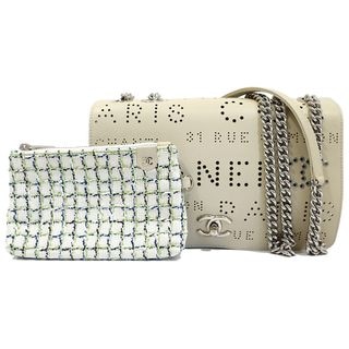 【栄】【CHANEL】シャネル パンチング チェーンショルダーバッグ A50299 レザー ベージュ SV金具 27番台 ショルダーバッグ ポーチ レディース【中古】