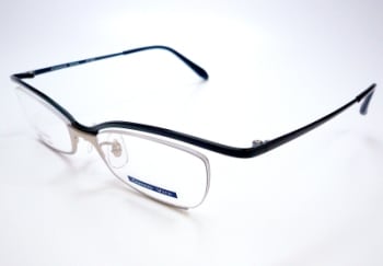 ＣＯＭＯＤ　ＶＩＴＡ　女性用メガネセット　ＶＴ－１００１在庫限り超特価！