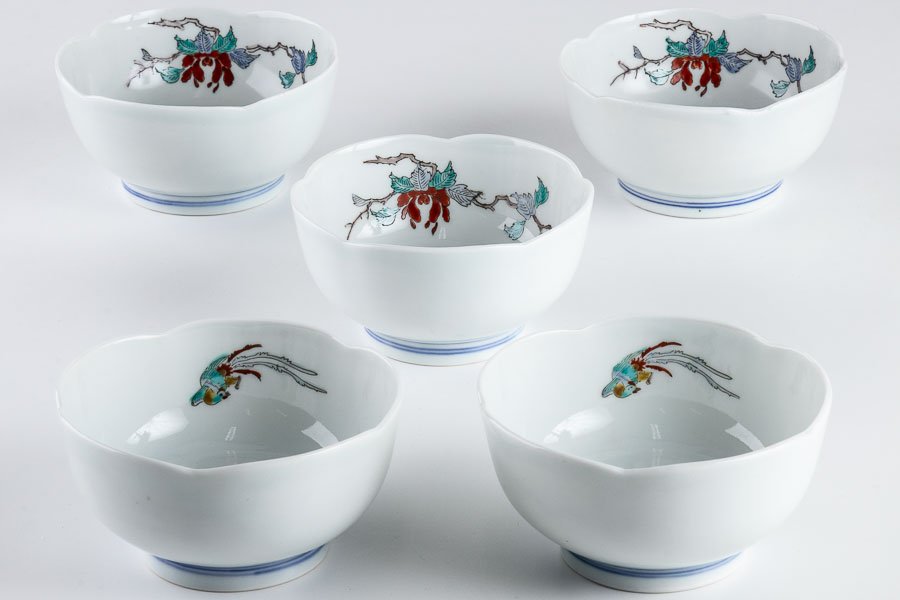 有田焼】 12代 酒井田柿右衛門 (さかいだかきえもん) 色絵小鉢 渦福 5