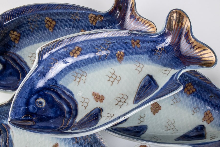 2332 古伊万里 大明成化年製銘　色絵金彩鯛形飾皿 鯛皿　35cm  時代物 2332 古伊万里 大明成化年製銘 色絵金彩鯛形飾皿 鯛皿 35cm