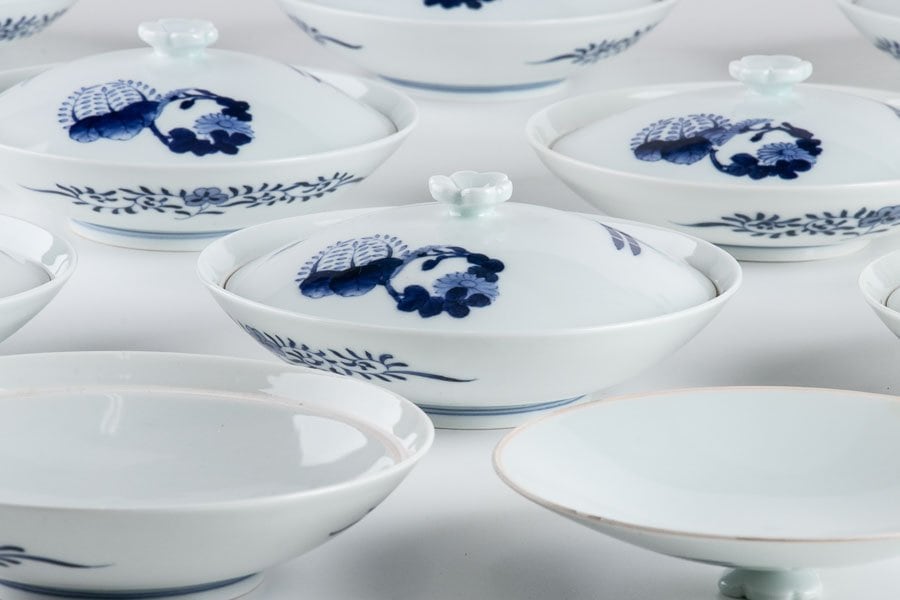三川内焼 蓋付大鉢 細密青絵染付 平戸祐祥作 菓子鉢 箱付 B638 三川内焼 蓋付大鉢 細密青絵染付 平戸祐祥作 菓子鉢 箱付 B638