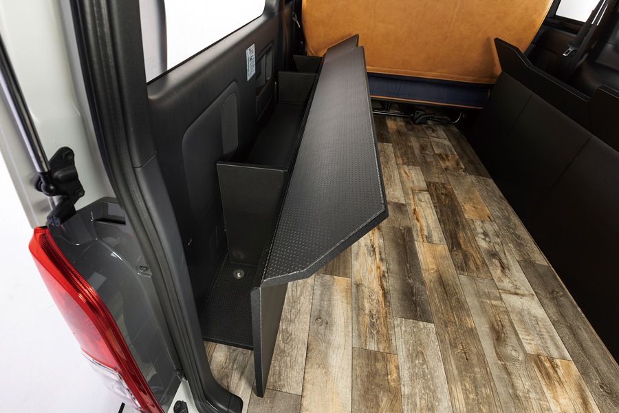 ハイエース200系 BOXベッド<br>（ヴァンツアラー）