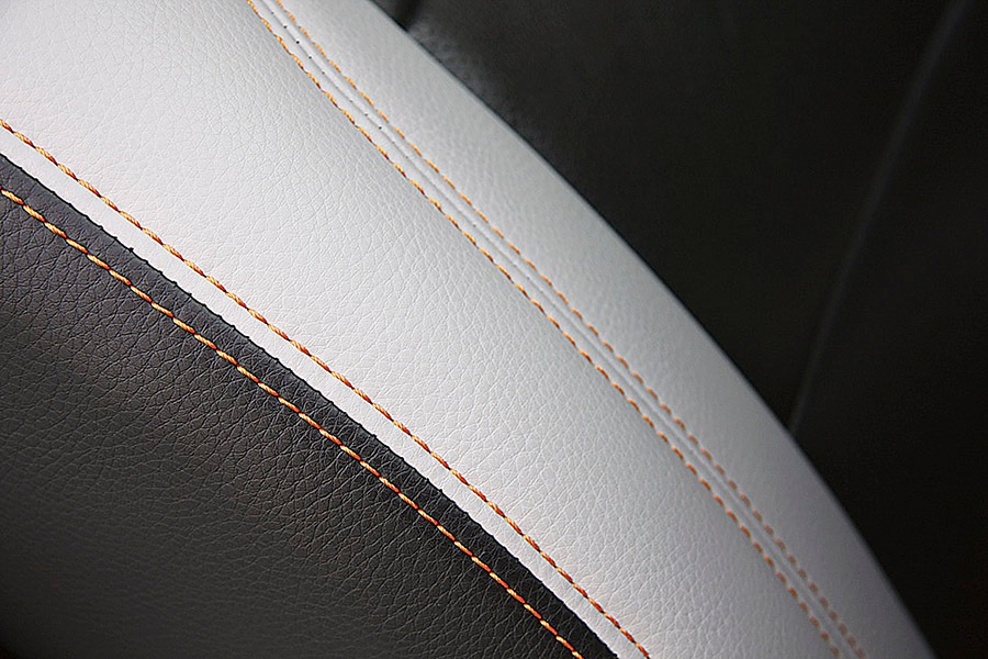 ハイエース 200系 フロント2席分<br>コンフォートシートカバー