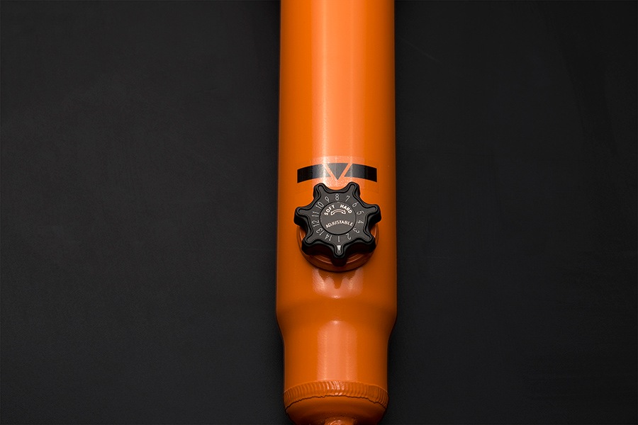 ハイエース 200系<br>コンフォートショックアブソーバー<br>ショートストローク用 14段階 by KYB