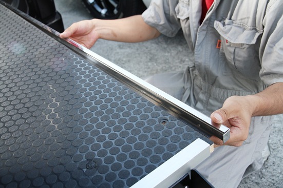 ハイエース スライドフロア専用オプションサイドカバー<br>【標準S-GL・ワイドS-GL用】