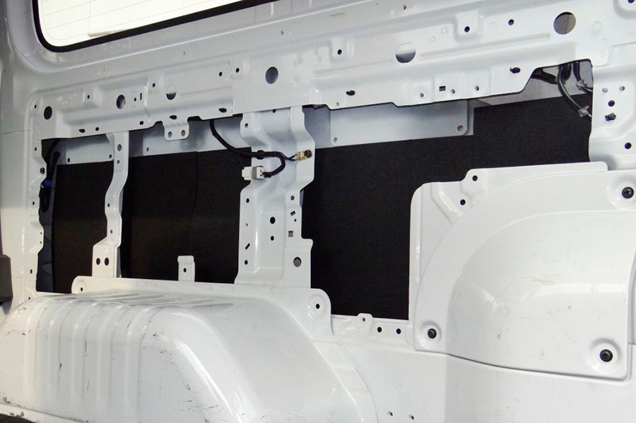 キャラバン<br>フェリソニ防音材 リアサイドパネル  1台分