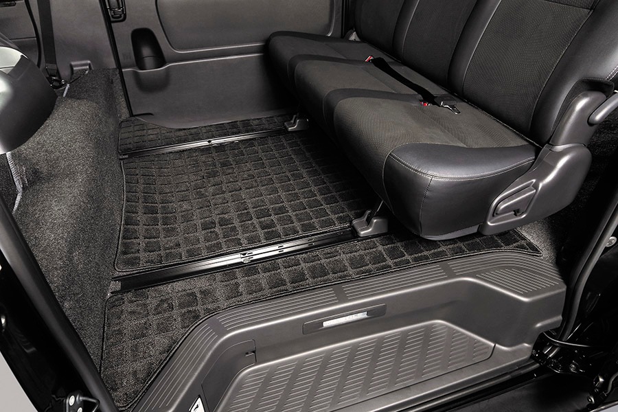 ハイエース 200系<br>セカンドシートロングスライドレール<br>専用マット付きセット