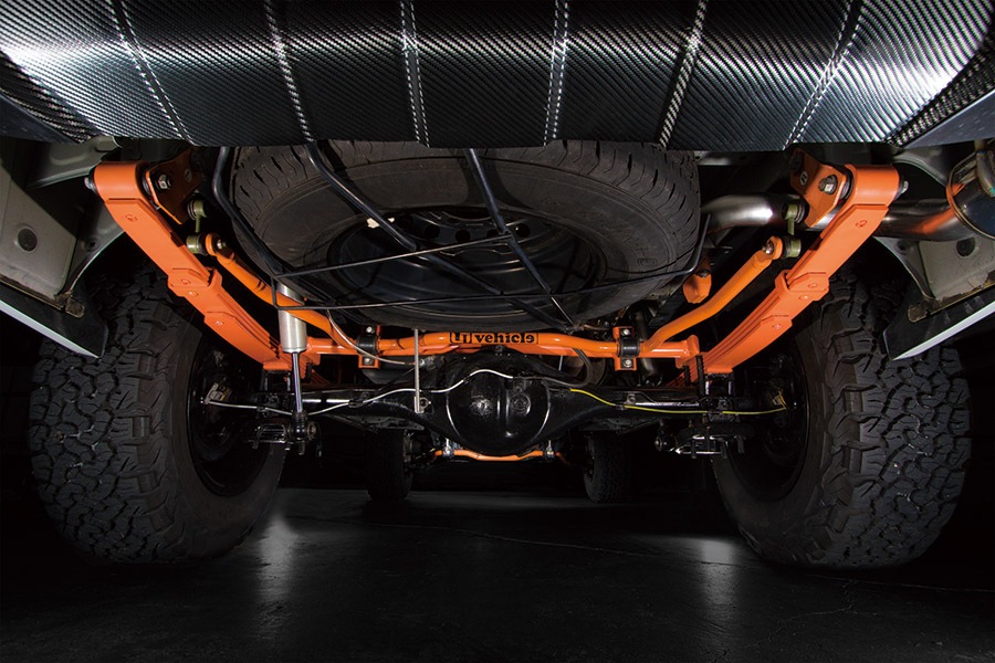 ハイエース 200系<br>2WD/4WD 標準ボディ/ワイドボディ<br>6インチリフトアップキット　