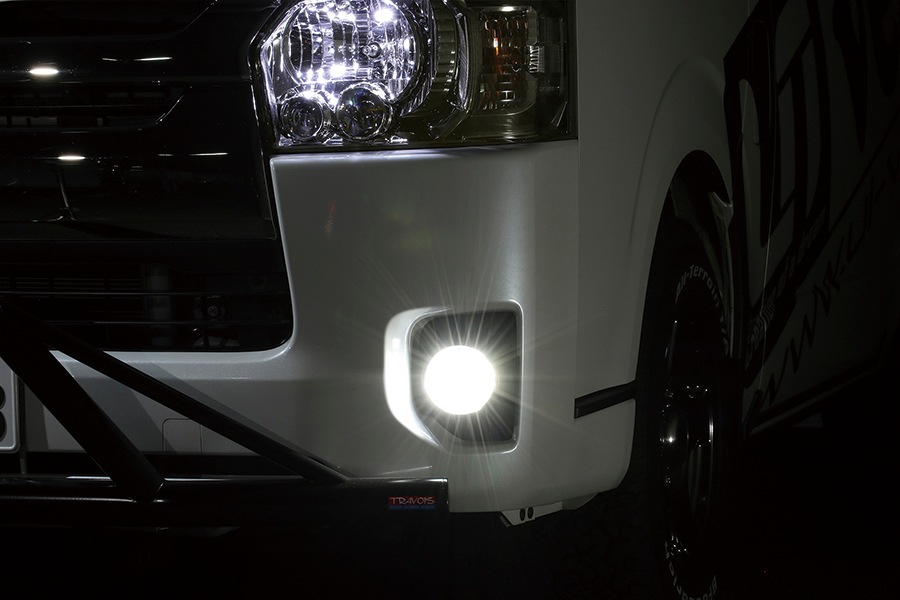 ハイエース 200系<br>切替式LEDフォグランプバルブ PSX26（3型後期～6型）