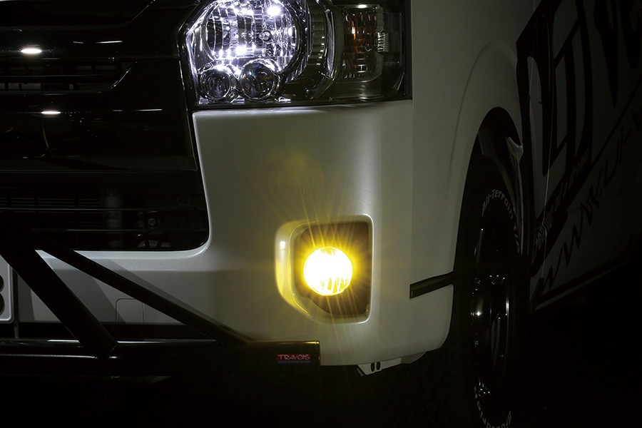 ハイエース 200系<br>切替式LEDフォグランプバルブ PSX26（3型後期～6型）