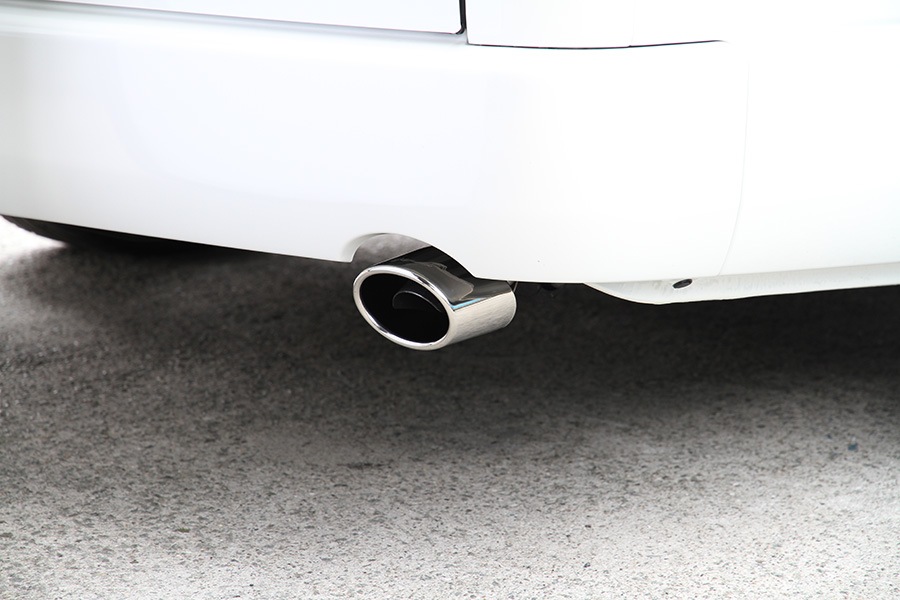 ハイエース 200系<br>ステンレス マフラーカッター