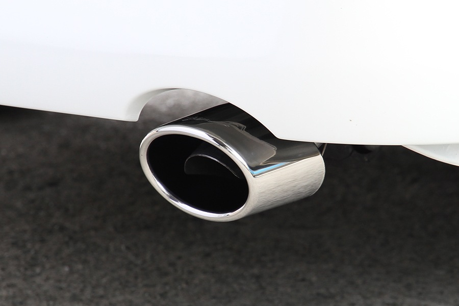 ハイエース 200系<br>ステンレス マフラーカッター