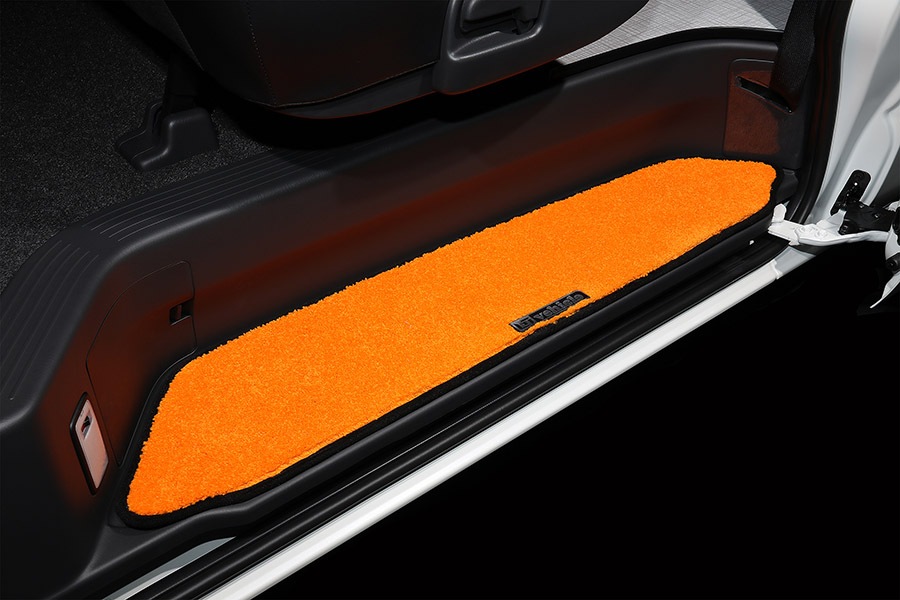 ハイエース 200系<br>スライドドアステップマット