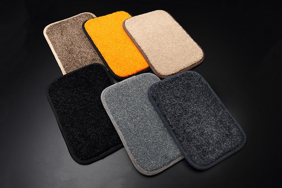 ハイエース 200系<br>スライドドアステップマット