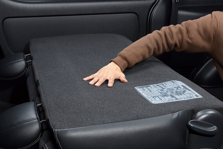 ハイエース 200系<br>セカンドシートバックパネル