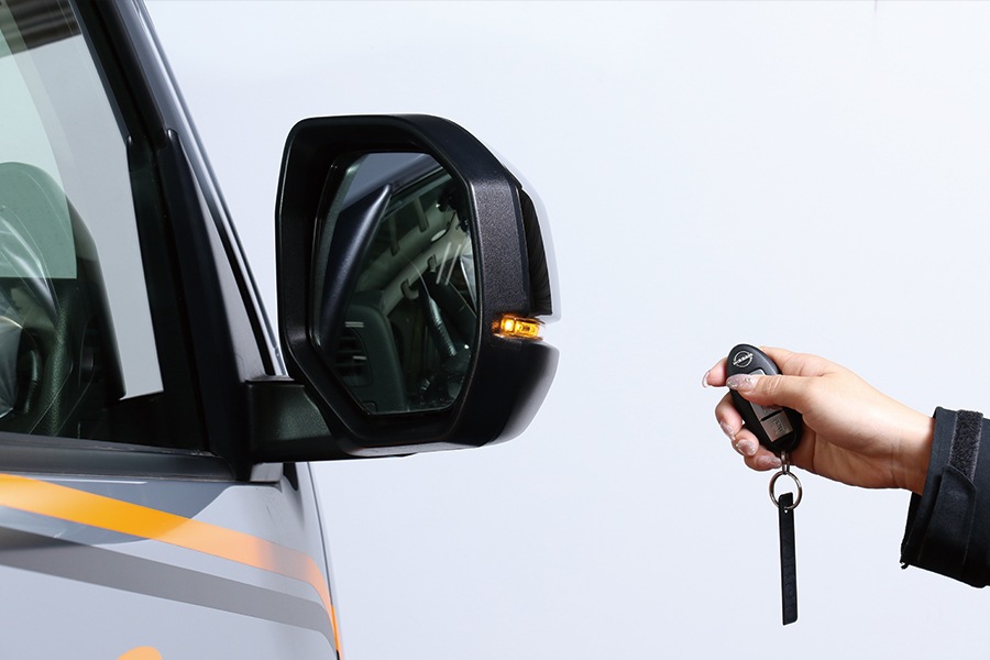 キャラバン/NV350 全型対応<br>キーレス連動ミラークローズキット