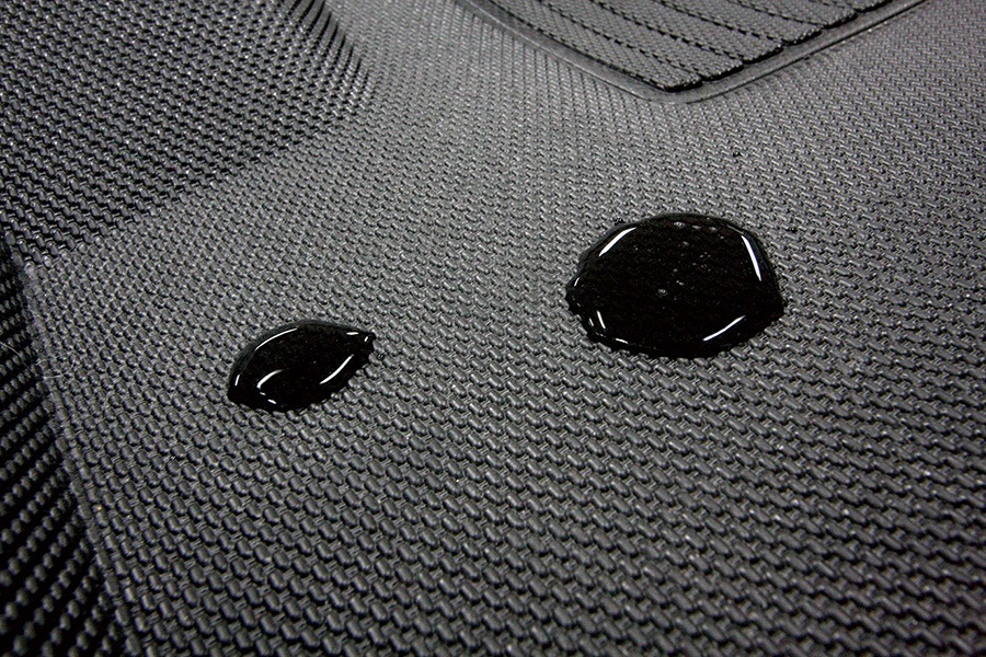 キャラバン プレミアムGX用<br>3Dラバーマット リア 1ピース<br>パワースライドドア有車用/無車用共通