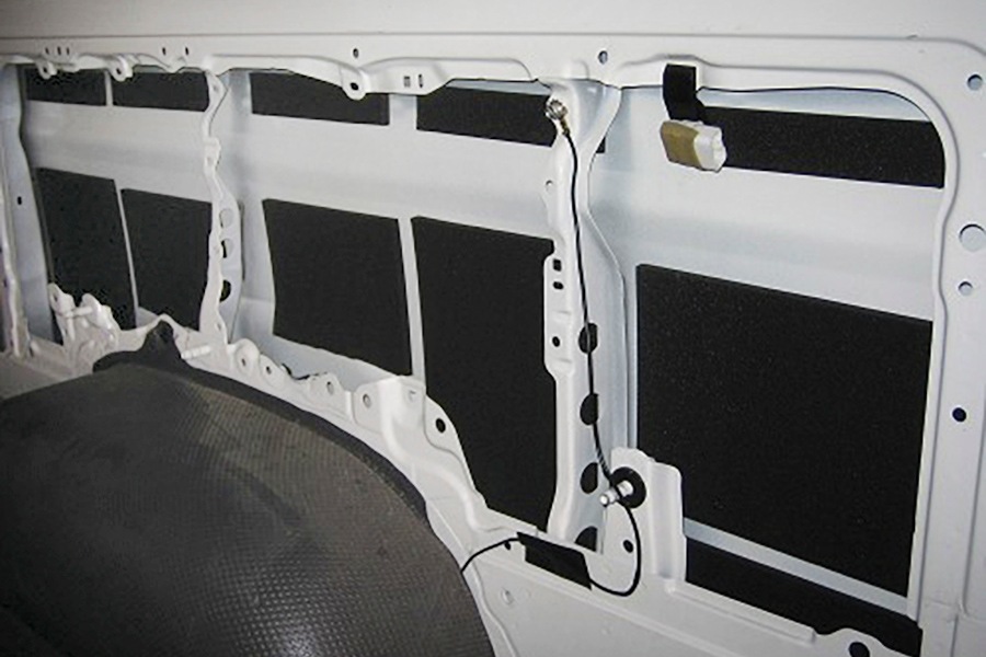 ハイエース 200系<br>フェリソニ防音材 リアサイドパネル1台分(スライドドア+クォーターパネル一式)