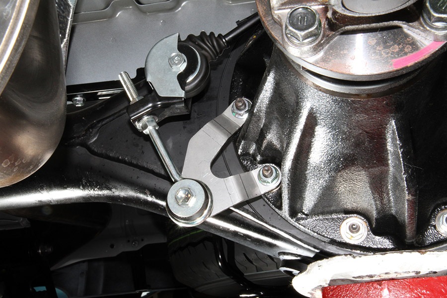 ハイエース 200系<br>プロポーショニングバルブ補正ブラケット