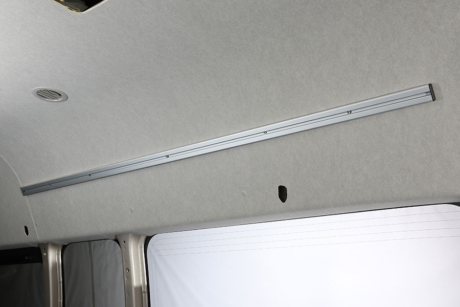 ハイエース 200系 スーパーロングワゴン専用 アルミスライドバー