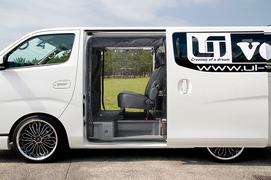 キャラバン プレミアムGX用<br>虫除け 防虫ネット<br>サイド面 / リア1面 / 3面セット