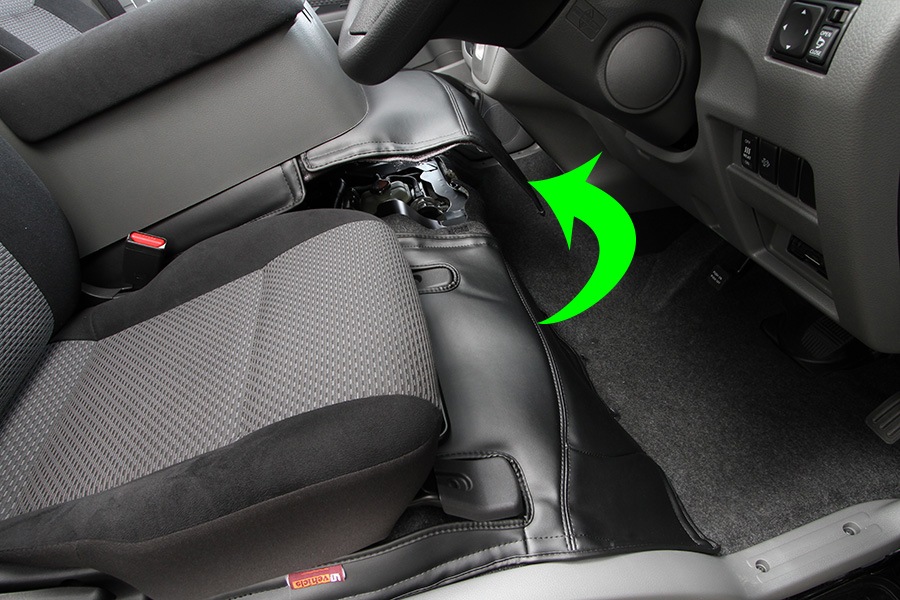 NV350 キャラバン プレミアムGX用<br>エンジンルームカバー  フロント