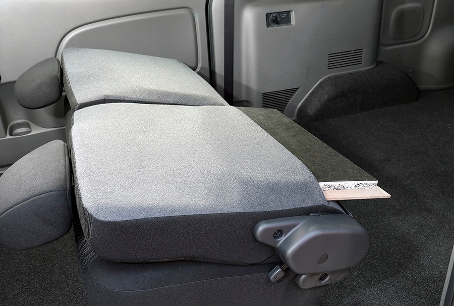 キャラバン プレミアムGX用<br>セカンドシートバックパネル