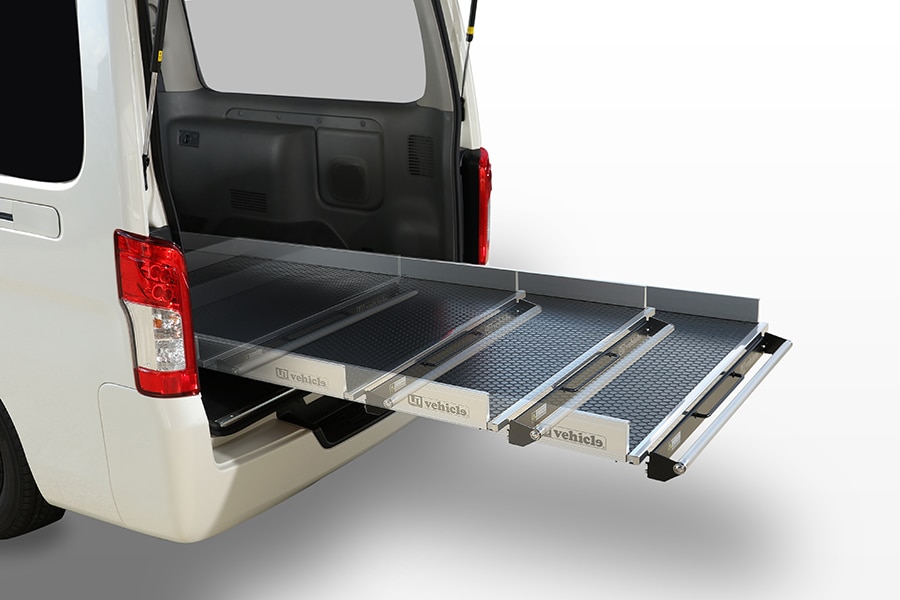 キャラバン<br>スライドフロア