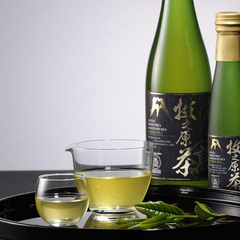 ギフト◎高級ボトリングティー 牧之原の深蒸しかぶせ茶 雫茶 金印★桐箱入 720ml【高柳製茶】【のし・ギフト可】