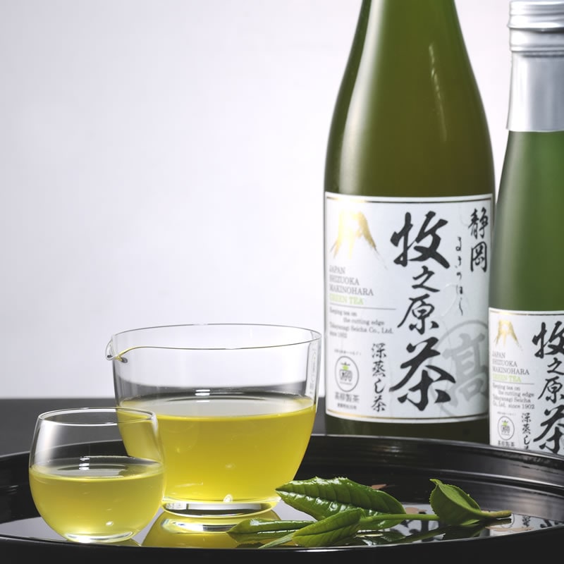 ギフトお勧め◎高級ボトリングティー 牧之原の深蒸しかぶせ茶 雫茶 720ml 桐箱入【高柳製茶】【のし・ギフト可】