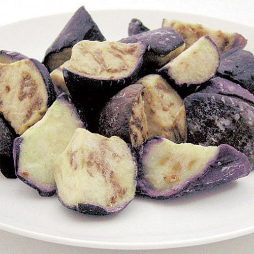 【日岡商事冷凍直送】国産揚げなす(３００ｇ)※30袋未満送料1188円・30袋以上送料324円（一部地域別途必要）・代引・同梱不可