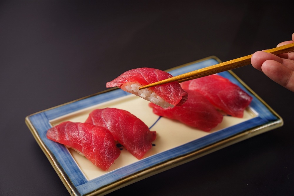 天然メバチマグロ　赤身360g【三崎の極上ブランドマグロ】