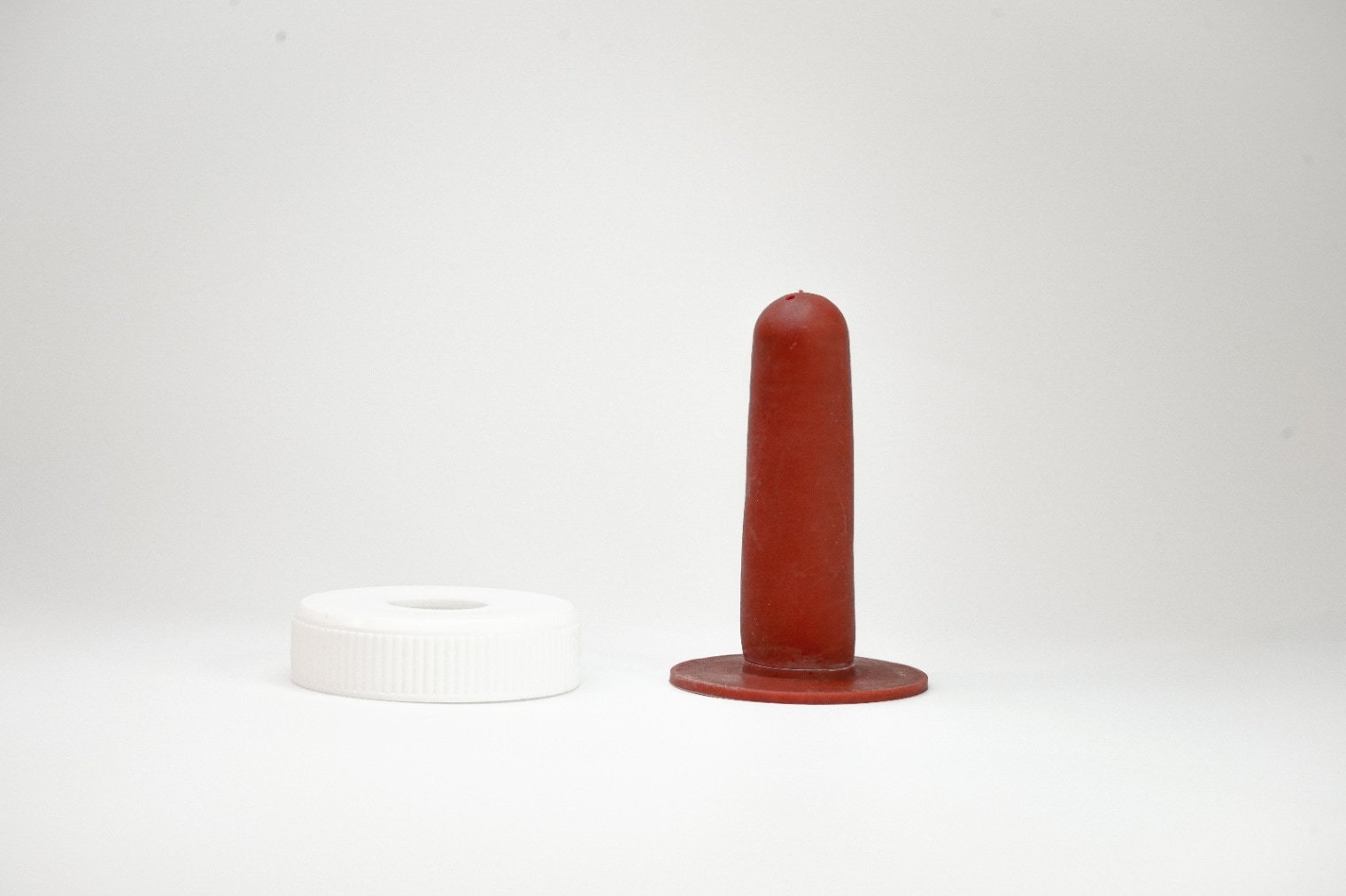 哺乳瓶用乳首(3つ穴式)赤(10個1セット)