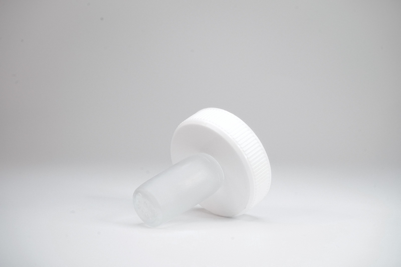 哺乳瓶用乳首（３つ穴式）無色透明（10個1セット）