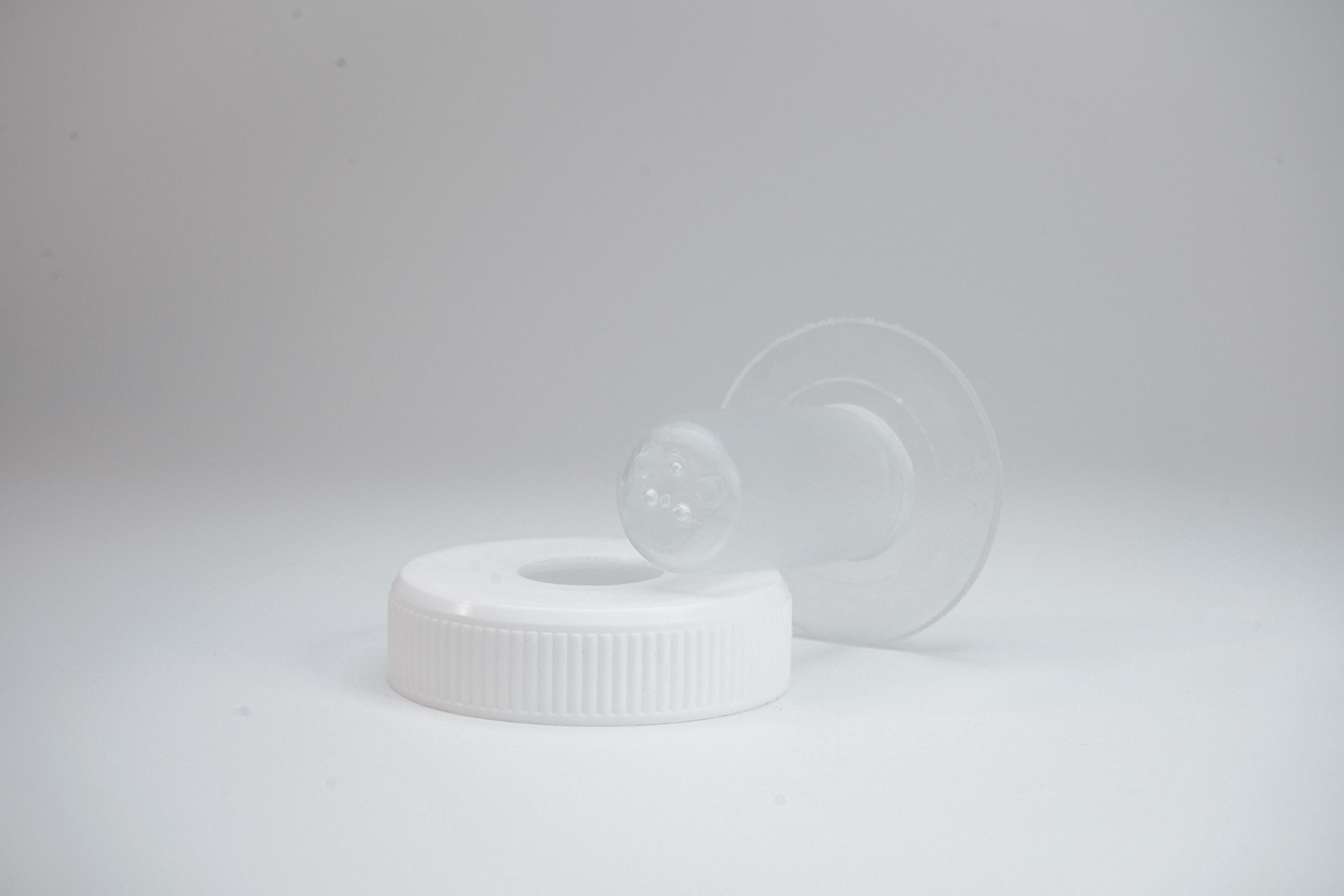 哺乳瓶用乳首（３つ穴式）無色透明（10個1セット）