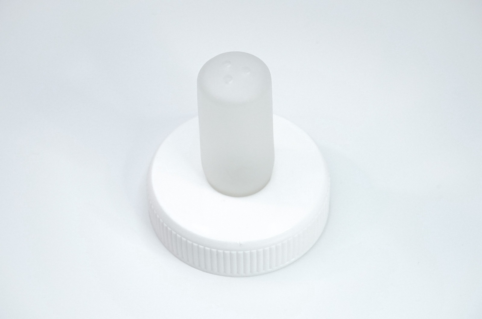 哺乳瓶用乳首（３つ穴式）乳白色（10個1セット）