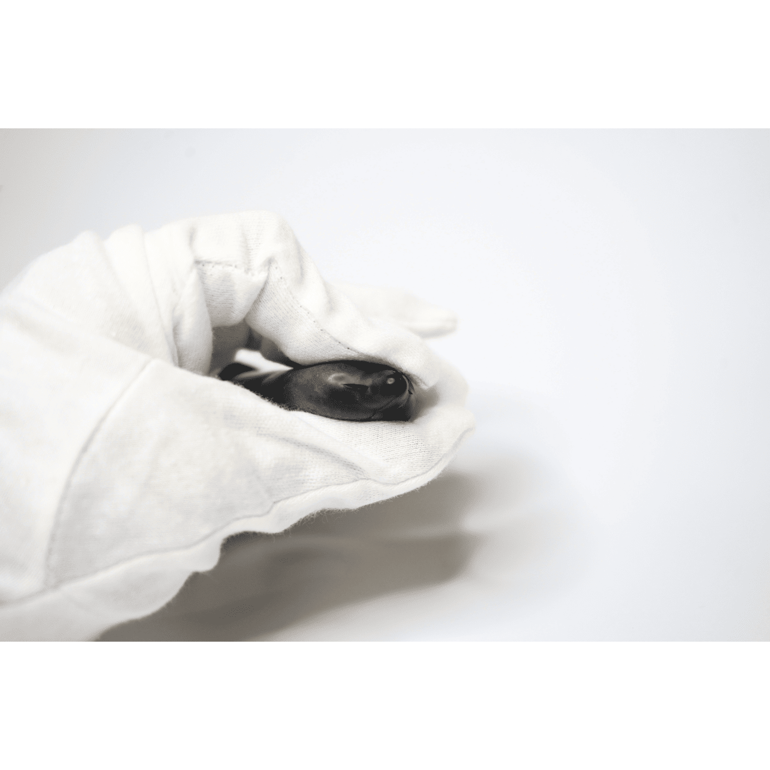 調整空気穴付き哺乳ボトル（4L）専用　乳首　黒