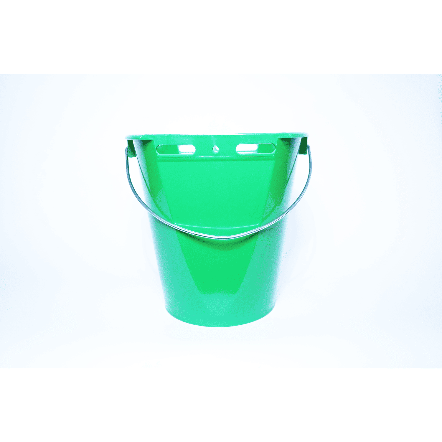取っ手付き哺乳バケツ ８L（3つ穴）【３個セット】