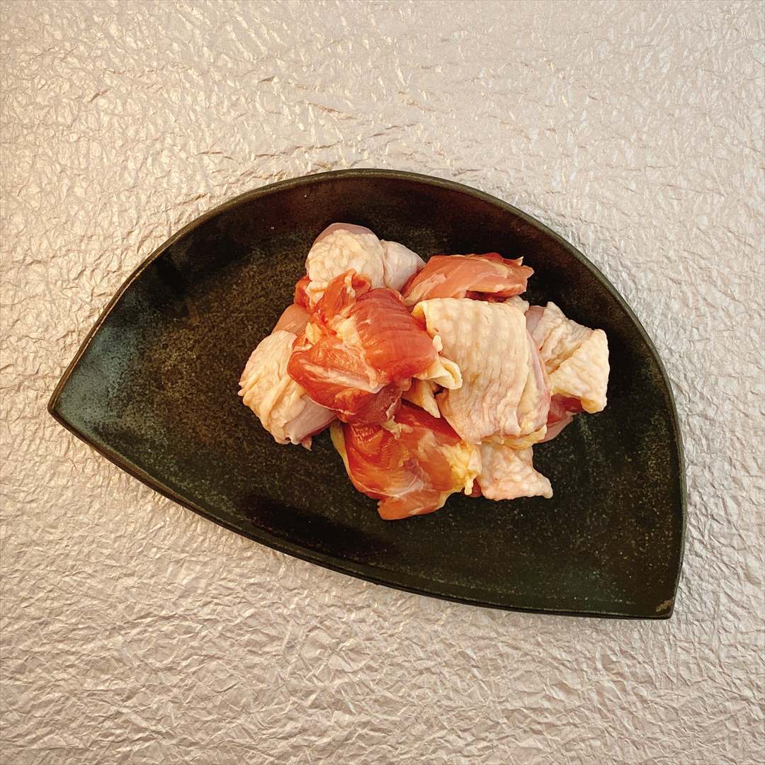≪冷凍≫名古屋コーチンもも肉ぶつ切り（２５０ｇ入）