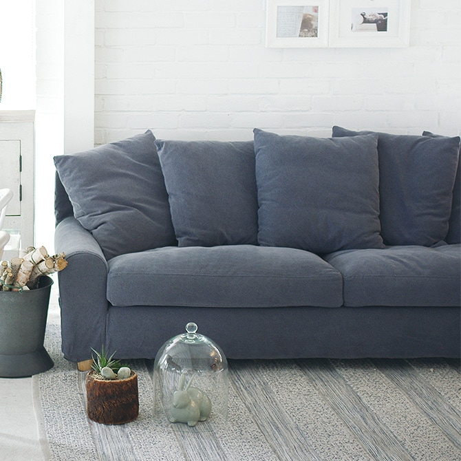 【宮城県限定】　【美品】　3人掛けソファ デコラ 宮城県限定】 【美品】 3人掛けソファ デコラ HOLIDAY ホリデー nougat