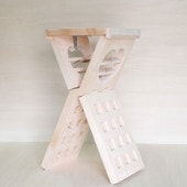 一枚板から出来た椅子（大）