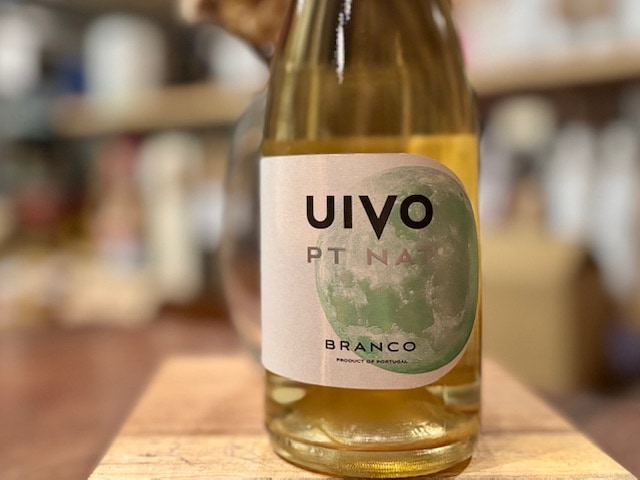 ウィヴォ・ペット・ナット・ブランコ 2022（UIVO PT NAT BRANCO 2022）白微発泡