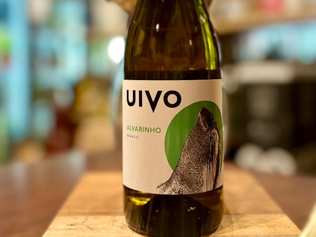 ウィヴォ・アルヴァリーニョ 2023（UIVO ALVARINHO 2023）白