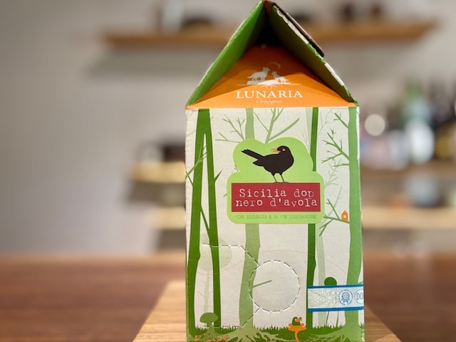 ルナーリア・シチリア・ネロ・ダーヴォラ 2022（Lunaria Sicilia Nero d'Avola 2022）赤※BIB(3000ml)